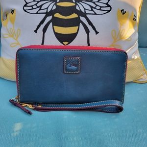 Dooney and Bourke Continental Wristlet Wallet